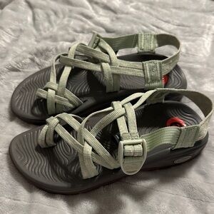 NWT Chaco Stylish Green Sandals